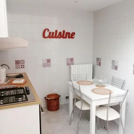 Antonella Panzió Bari